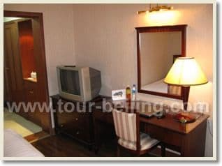 Day 01 - Downtown Beijing - Badaling - Juyongguan ( L D ) 8