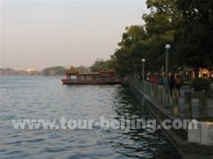 Day 02 - Hangzhou - Beijing by air