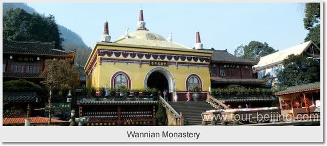 Chengdu 2 Day Excursion Tour with Hotel