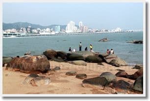 Day 01 - Arrival at Xiamen ( L )