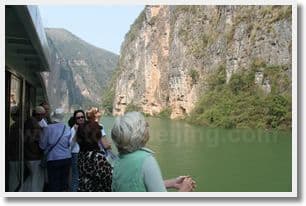 Chengdu Chongqing Yangtze River 8 Day Tour with Bullet Train Experience
