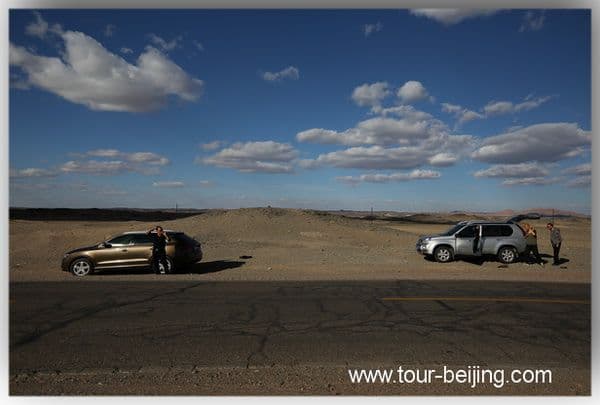 Badain Jaran Desert (Tips, Photos & Map)