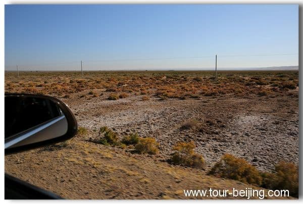 Badain Jaran Desert (Tips, Photos & Map)
