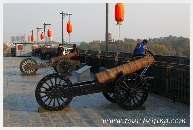 How to Visit Zhonghua Gate Nanjing (Tips, Photos & Maps)