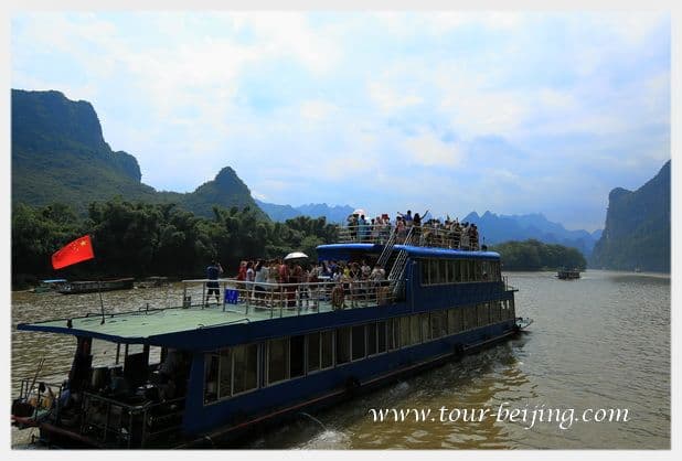 Li River Cruise from Guilin to Yangshuo (Tips, Photos & Map)