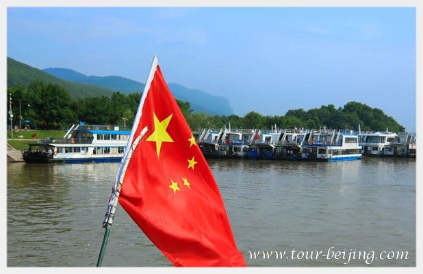 Li River Cruise from Guilin to Yangshuo (Tips, Photos & Map)