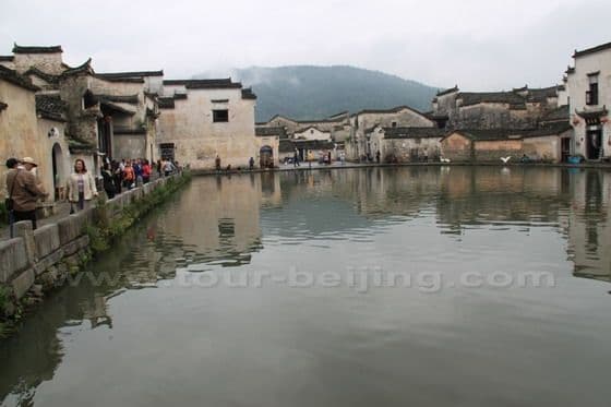 Hongcun Village (Tips, Photos & Map)