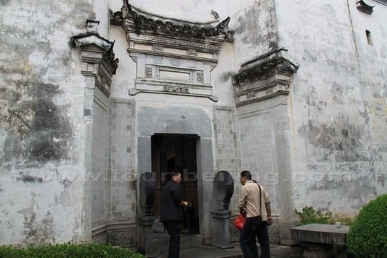 Hongcun Village (Tips, Photos & Map)