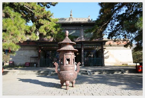 Meidaizhao Temple (Tips, Photos & Map)