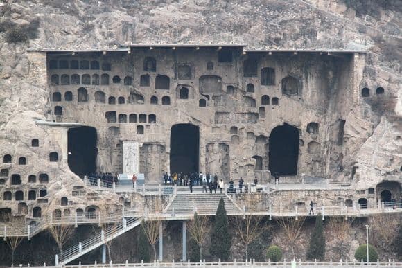 How to Visit Longmen Grottoes (Travel Tips, Photos and Maps)