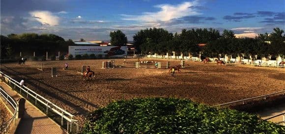 Equestrian Clubs in Beijing (Tips, Photos）