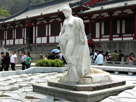 How to Visit Huaqing Hot Springs in Xi'an