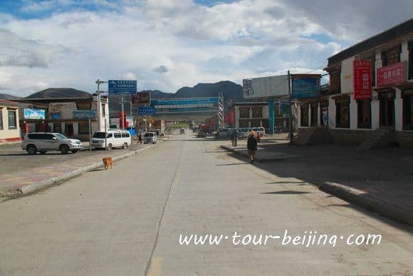 Shigatse Lhatse Tingri Road Trip (Tips, Photos & Maps)