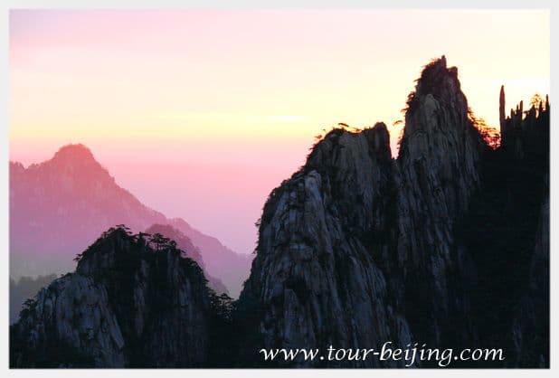 My First Day on Mount Huangshan (2)