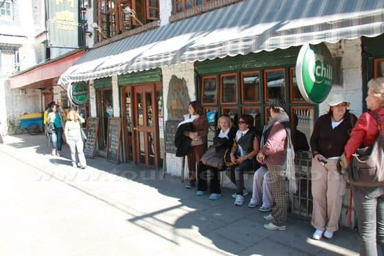Beijing Road in Lhasa (Tips, Photos & Map)