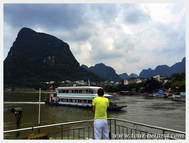 Li River Cruise from Guilin to Yangshuo (Tips, Photos & Map)