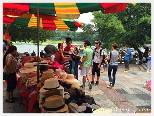 Li River Cruise from Guilin to Yangshuo (Tips, Photos & Map)
