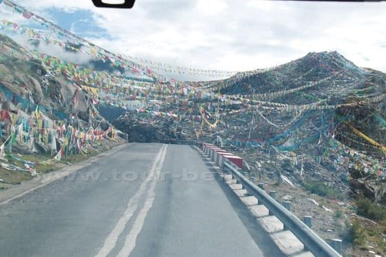 Tips for Visiting Drak Yerpa (Tips, Photos & Map)