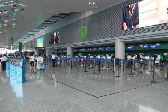 Shanghai Hongqiao Airport (Tips, Photos & Map)
