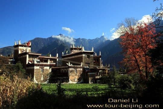 Jiatong Tibetan homes