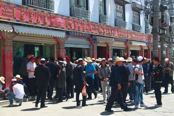 Lhasa Great Mosque & the Mosques in Lhasa (Tips, Photos & Map)