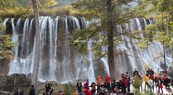 Best time to visit Jiuzhaigou (Tips, Photos & Map)