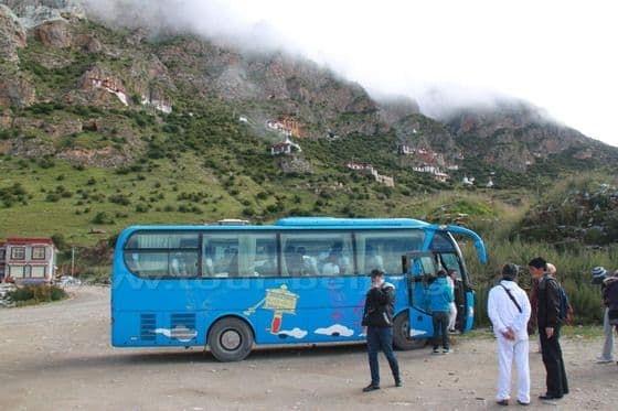 Tips for Visiting Drak Yerpa (Tips, Photos & Map)
