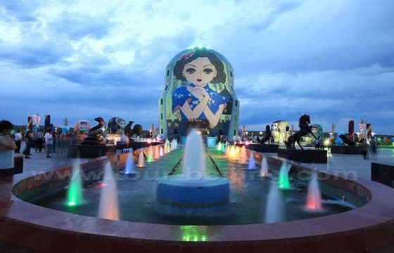 Russian Matryoshka Dolls Plaza