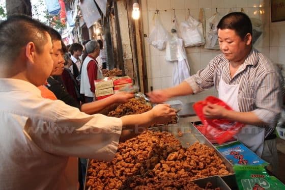 Ciqikou Old Town in Chongqing (Tips, Photos & Map)