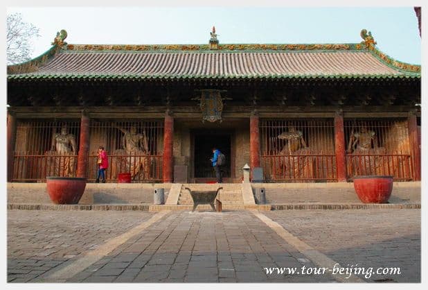 How to Visit Shuanglin Temple in Pingyao (Tips, Photos & Map)