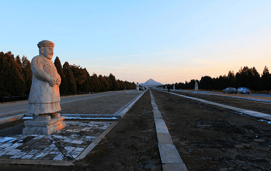 How to Visit Eastern Qing Tombs from Beijing