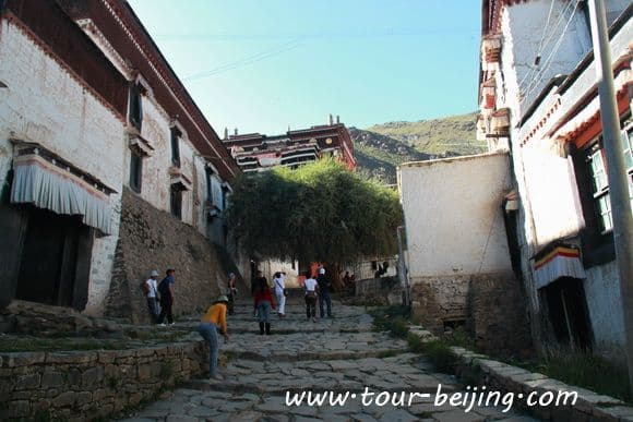 Shigatse Trip (Tips, Photos & Map)
