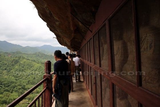 The One Thousand Buddha Corridor