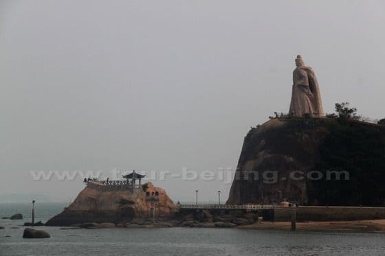 The statue of the National Hero - Zheng Chenggong ( Koxinga )