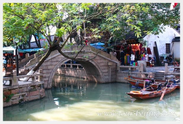 How to Visit Tongli Town (Tips, Photos & Map)