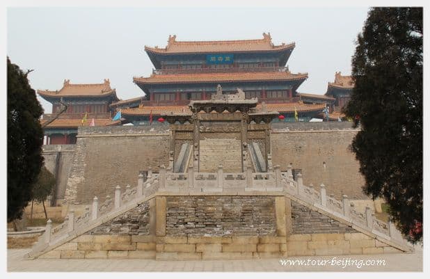 How to visit Xiyue Temple (Tips, Photos & Map)