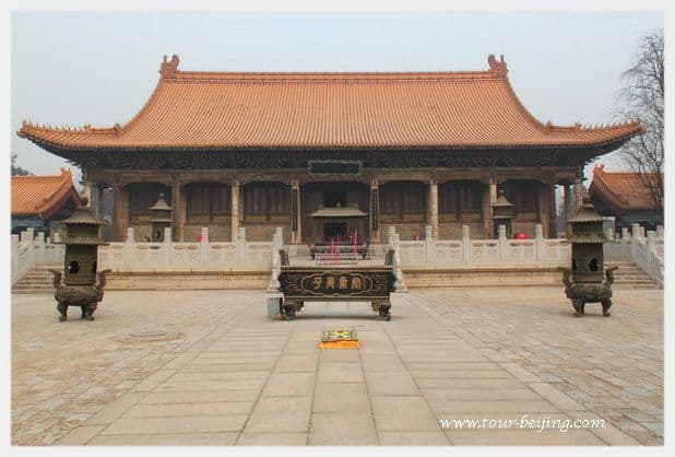 How to visit Xiyue Temple (Tips, Photos & Map)