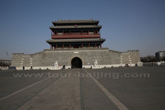 Plan your Beijing tour? Maybe you are now looking for top attractions for your short trip to Beijing. Surely, you will visit Tiananmen Square, Forbidden City, Temple of Heaven, Summer Palace, Great Wall and the list could be much longer if you are going to stay in Beijing for a longer period of time. Now I just kindly remind you that the Central Axis of Beijing is worth your exploring for a few hours' walking if you have strong legs. Now the Central Axis of Beijing is on the tentative list for UNESCO cultural heritage, which was submitted in Sept 01, 2013 by National Commission of the People's Republic of China for UNESCO . The Central Axis of Beijing is 7.8km long from Yongdingmen Gate in the south and Bell Towert in the north, passing through Qianmen Gates, Tiananmen Square, Forbidden City, Jingshan Hill Park, Dianmen Gate ( non-extent ), Drum Tower and Bell Tower. This central axis is also flanked by numerous most important pieces of architecture in the city such as Temple of Heaven, The Temple of Agricultural God, Imperial Ancestral Temple and Altar of the Land and Grain. Beijing central