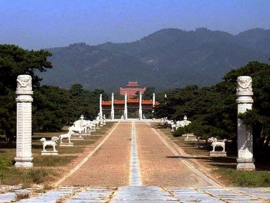 How to Visit Eastern Qing Tombs from Beijing