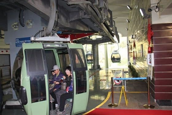 My First Day on Mount Huangshan (1)