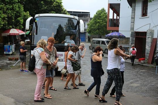 a busload of tourists from Spain.