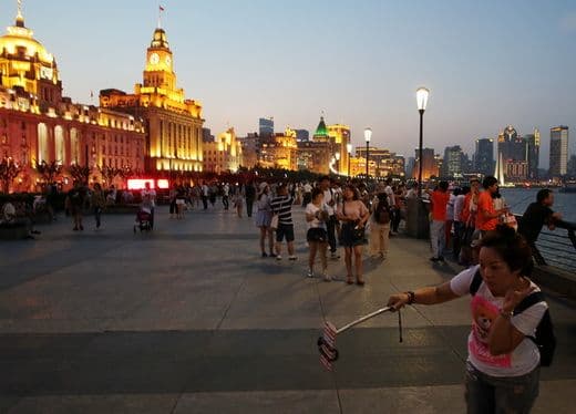 Top 10 Iconic Landmarks in Shanghai (Photos,Tips and Map)