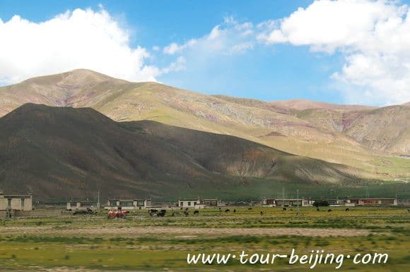 Shigatse Lhatse Tingri Road Trip (Tips, Photos & Maps)