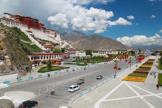 Top 10 Attractions in Lhasa (Tips, Photos & Map)