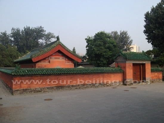 the Devine Horse Stable