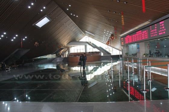 How to Visit Mt.Huashan (Tips, Photos & Map)