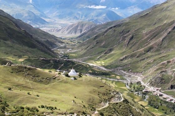 Tips for Visiting Drak Yerpa (Tips, Photos & Map)