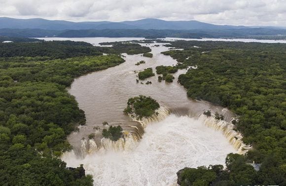 Top 10 Most Beautiful Waterfalls in China
