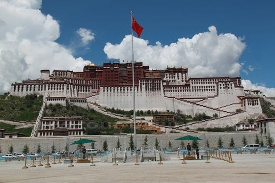 A good shot of the Potala Palace from its south square