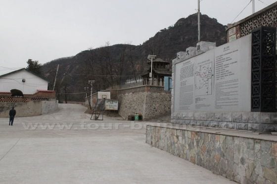 Hike Miaofeng Mountain Pilgrimage Path Beijing